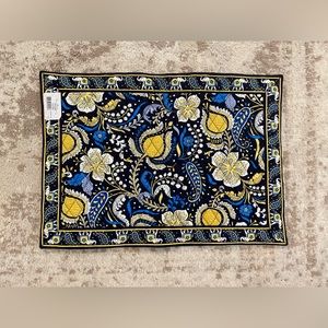 Vera Bradley - quilted placemats - Ellie blue - set of 6